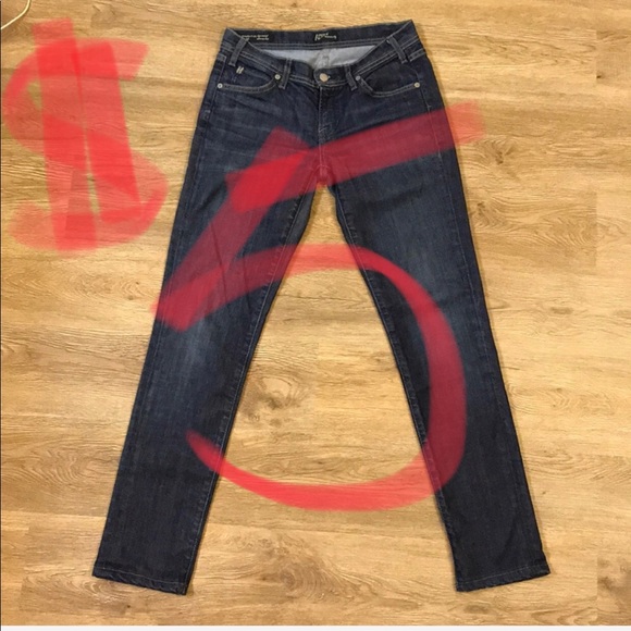 Citizens Of Humanity Denim - Citizen’s of Humanity Dark Wash Skinny/Straight